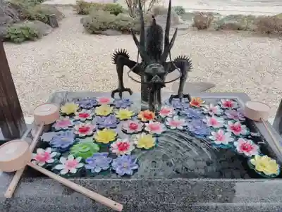 是字寺龍海院の手水舎