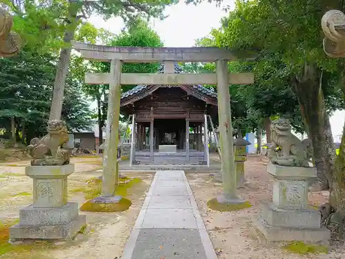 白山社の鳥居