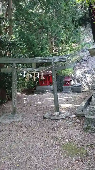 紫神社の末社・摂社