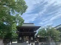 寒川神社の山門