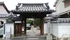 法徳寺の山門