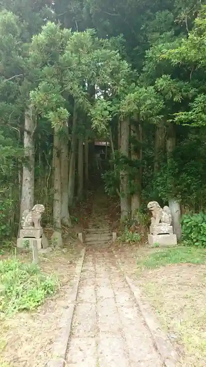 運難神社の狛犬