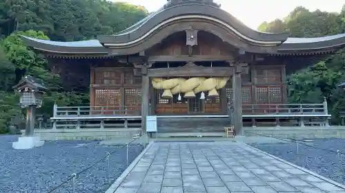 関西出雲久多美神社の{uncategorized: "未分類", other: "その他", undefined: "問題あり", building: "その他建物", grave: "お墓", sacred_gate: "鳥居", guardian: "狛犬", statue: "像", buddha: "仏像", history: "歴史", nature: "自然", garden: "庭園", animal: "動物", pagoda: "塔", temizu: "手水舎", mountain_gate: "山門・神門", sanctuary: "本殿・本堂", subordinate: "末社・摂社", art: "芸術", scenery: "景色", jizo: "地蔵", ema: "絵馬", goshuin: "御朱印", omikuji: "おみくじ", items: "授与品その他", amulet: "お守り", goshuincho: "御朱印帳", eats: "食事", festival: "お祭り", votive_dance: "神楽", shichigosan: "七五三参", wedding: "結婚式", experience: "体験その他", initially: "初詣", around: "周辺", anti_infection: "感染症対策"}