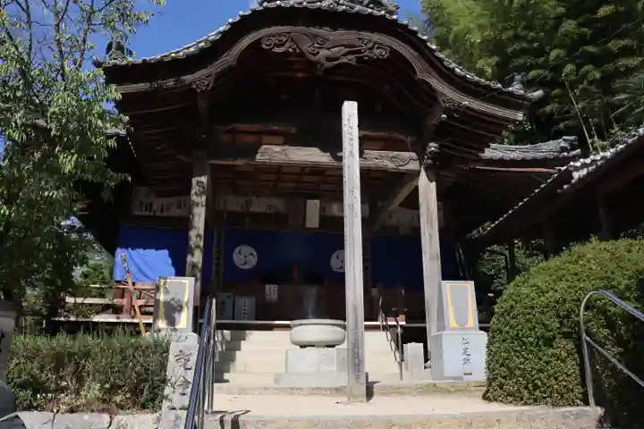 栄福寺の本殿・本堂