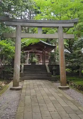 彌彦神社の鳥居