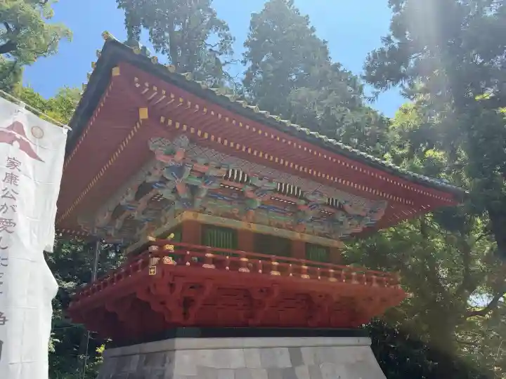 久能山東照宮の{uncategorized: "未分類", other: "その他", undefined: "問題あり", building: "その他建物", grave: "お墓", sacred_gate: "鳥居", guardian: "狛犬", statue: "像", buddha: "仏像", history: "歴史", nature: "自然", garden: "庭園", animal: "動物", pagoda: "塔", temizu: "手水舎", mountain_gate: "山門・神門", sanctuary: "本殿・本堂", subordinate: "末社・摂社", art: "芸術", scenery: "景色", jizo: "地蔵", ema: "絵馬", goshuin: "御朱印", omikuji: "おみくじ", items: "授与品その他", amulet: "お守り", goshuincho: "御朱印帳", eats: "食事", festival: "お祭り", votive_dance: "神楽", shichigosan: "七五三参", wedding: "結婚式", experience: "体験その他", initially: "初詣", around: "周辺", anti_infection: "感染症対策"}