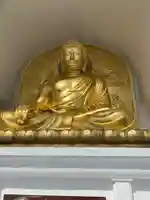 日本山妙法寺肥前道場の仏像