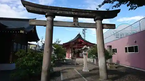 諏訪神社の鳥居