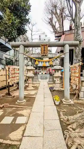 高円寺氷川神社の鳥居