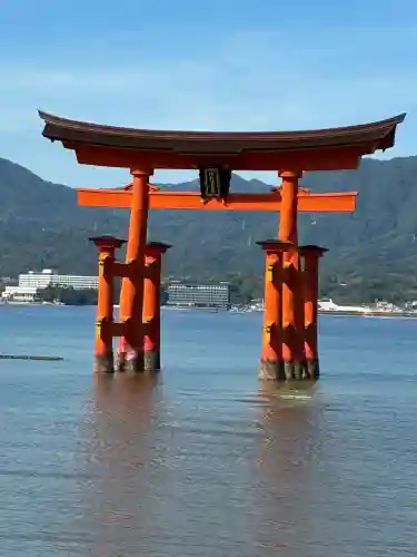 厳島神社(広島県)