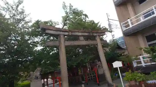 六孫王神社の鳥居