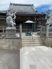 孝性寺の像