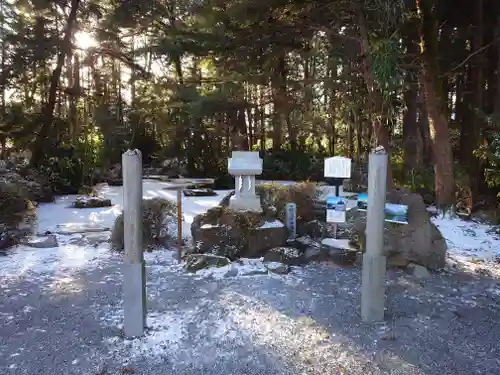 穂高神社本宮の末社