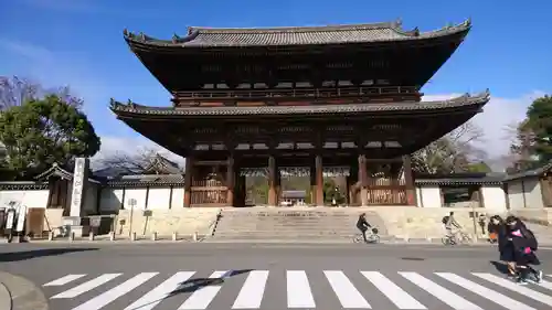 仁和寺の山門