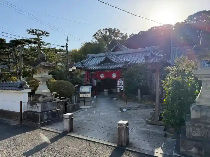 水間寺の{uncategorized: "未分類", other: "その他", undefined: "問題あり", building: "その他建物", grave: "お墓", sacred_gate: "鳥居", guardian: "狛犬", statue: "像", buddha: "仏像", history: "歴史", nature: "自然", garden: "庭園", animal: "動物", pagoda: "塔", temizu: "手水舎", mountain_gate: "山門・神門", sanctuary: "本殿・本堂", subordinate: "末社・摂社", art: "芸術", scenery: "景色", jizo: "地蔵", ema: "絵馬", goshuin: "御朱印", omikuji: "おみくじ", items: "授与品その他", amulet: "お守り", goshuincho: "御朱印帳", eats: "食事", festival: "お祭り", votive_dance: "神楽", shichigosan: "七五三参", wedding: "結婚式", experience: "体験その他", initially: "初詣", around: "周辺", anti_infection: "感染症対策"}