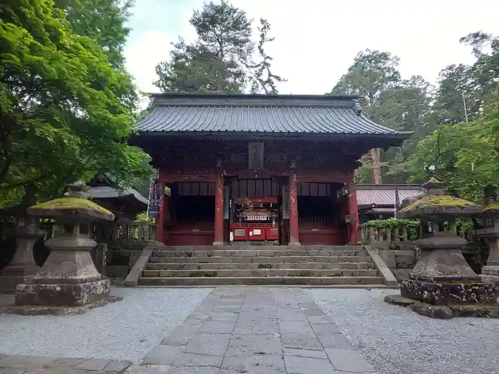 北口本宮冨士浅間神社の山門・神門