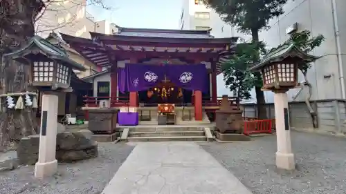 日本橋日枝神社の{uncategorized: "未分類", other: "その他", undefined: "問題あり", building: "その他建物", grave: "お墓", sacred_gate: "鳥居", guardian: "狛犬", statue: "像", buddha: "仏像", history: "歴史", nature: "自然", garden: "庭園", animal: "動物", pagoda: "塔", temizu: "手水舎", mountain_gate: "山門・神門", sanctuary: "本殿・本堂", subordinate: "末社・摂社", art: "芸術", scenery: "景色", jizo: "地蔵", ema: "絵馬", goshuin: "御朱印", omikuji: "おみくじ", items: "授与品その他", amulet: "お守り", goshuincho: "御朱印帳", eats: "食事", festival: "お祭り", votive_dance: "神楽", shichigosan: "七五三参", wedding: "結婚式", experience: "体験その他", initially: "初詣", around: "周辺", anti_infection: "感染症対策"}