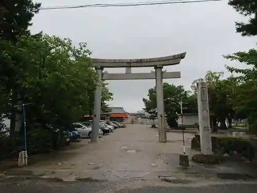 南明治八幡社の鳥居