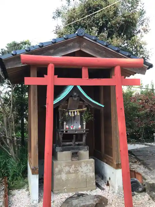 開運稲荷神社の末社・摂社