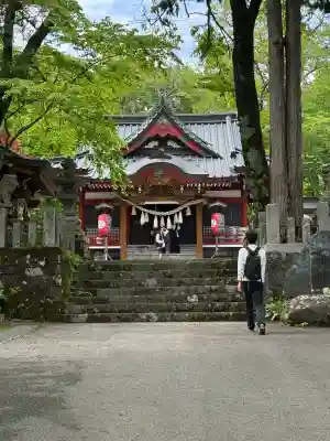 山中諏訪神社(山梨県)