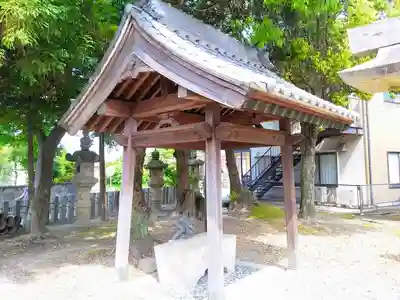 八劔社(安松八劔社)の手水舎