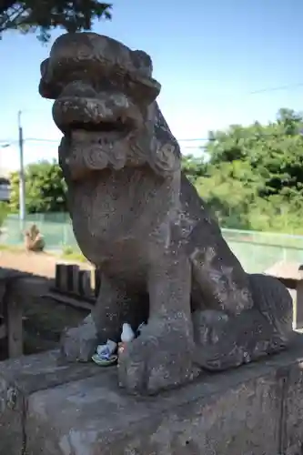 諏訪神社の狛犬