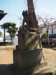 谷古宇稲荷神社の狛犬