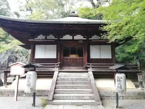 石山寺の本殿・本堂