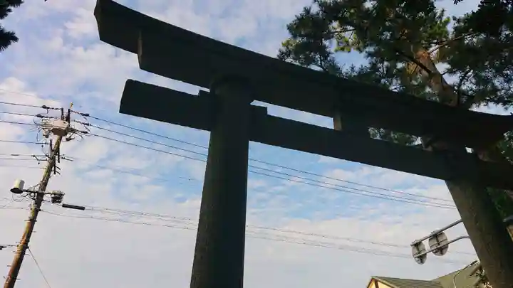 尾張大國霊神社(国府宮)の鳥居