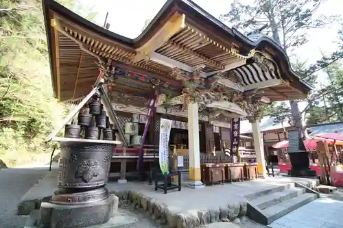 宝登山神社の本殿・本堂