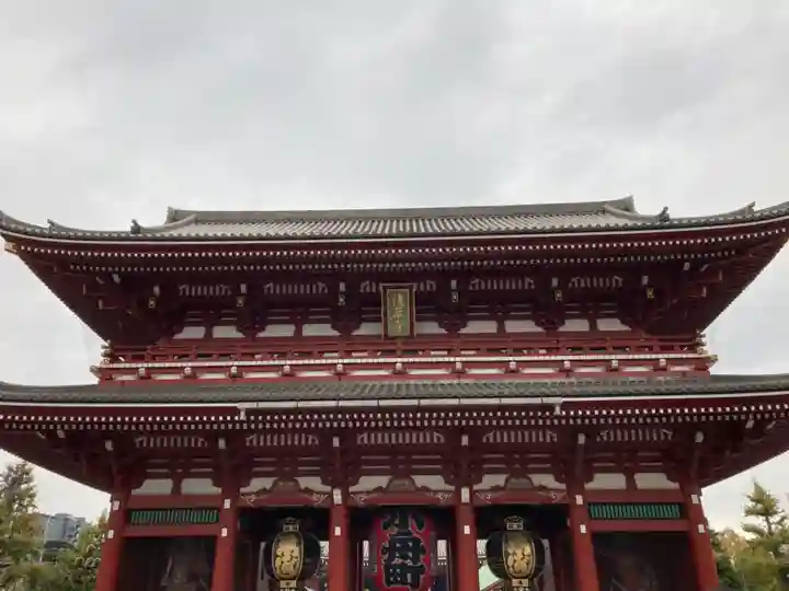 浅草寺の山門・神門