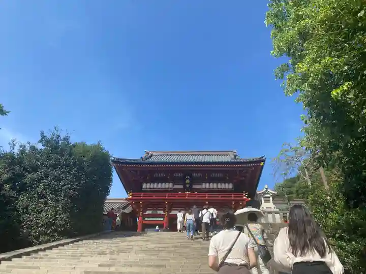 鶴岡八幡宮の山門・神門