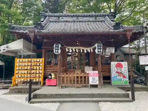 川越熊野神社の{uncategorized: "未分類", other: "その他", undefined: "問題あり", building: "その他建物", grave: "お墓", sacred_gate: "鳥居", guardian: "狛犬", statue: "像", buddha: "仏像", history: "歴史", nature: "自然", garden: "庭園", animal: "動物", pagoda: "塔", temizu: "手水舎", mountain_gate: "山門・神門", sanctuary: "本殿・本堂", subordinate: "末社・摂社", art: "芸術", scenery: "景色", jizo: "地蔵", ema: "絵馬", goshuin: "御朱印", omikuji: "おみくじ", items: "授与品その他", amulet: "お守り", goshuincho: "御朱印帳", eats: "食事", festival: "お祭り", votive_dance: "神楽", shichigosan: "七五三参", wedding: "結婚式", experience: "体験その他", initially: "初詣", around: "周辺", anti_infection: "感染症対策"}