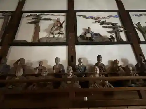 金鳳山 正法寺の{uncategorized: "未分類", other: "その他", undefined: "問題あり", building: "その他建物", grave: "お墓", sacred_gate: "鳥居", guardian: "狛犬", statue: "像", buddha: "仏像", history: "歴史", nature: "自然", garden: "庭園", animal: "動物", pagoda: "塔", temizu: "手水舎", mountain_gate: "山門・神門", sanctuary: "本殿・本堂", subordinate: "末社・摂社", art: "芸術", scenery: "景色", jizo: "地蔵", ema: "絵馬", goshuin: "御朱印", omikuji: "おみくじ", items: "授与品その他", amulet: "お守り", goshuincho: "御朱印帳", eats: "食事", festival: "お祭り", votive_dance: "神楽", shichigosan: "七五三参", wedding: "結婚式", experience: "体験その他", initially: "初詣", around: "周辺", anti_infection: "感染症対策"}