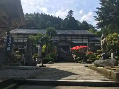 護国寺の本殿・本堂