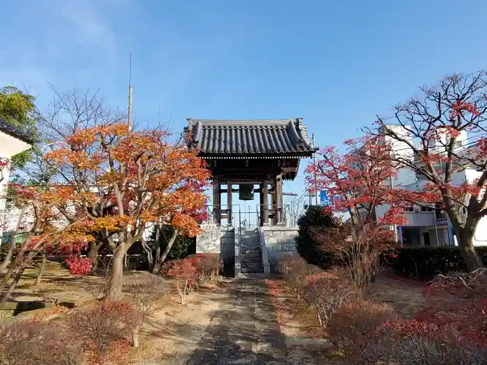 千用寺の建物その他