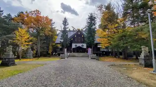 上川神社の本殿