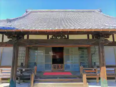 清凉寺の本殿・本堂