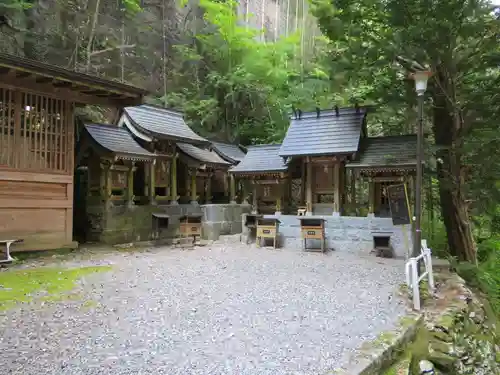 御嶽神社(王滝口）里宮の末社・摂社