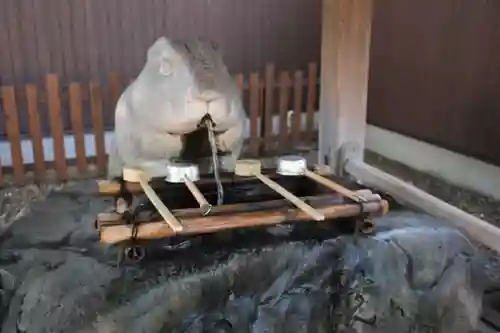 調神社の手水舎