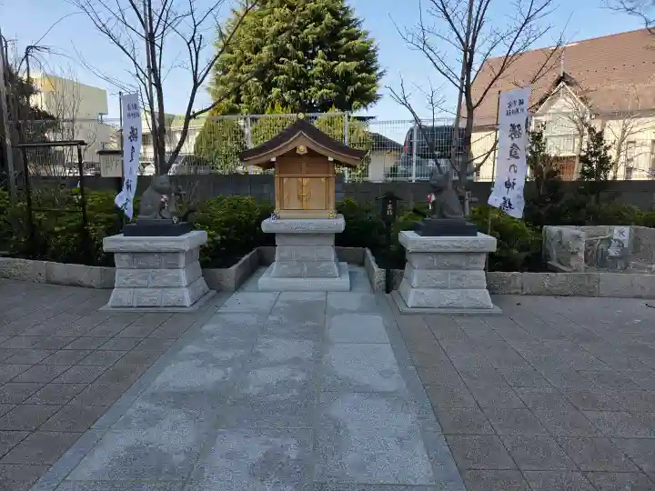 駒込妙義神社の{uncategorized: "未分類", other: "その他", undefined: "問題あり", building: "その他建物", grave: "お墓", sacred_gate: "鳥居", guardian: "狛犬", statue: "像", buddha: "仏像", history: "歴史", nature: "自然", garden: "庭園", animal: "動物", pagoda: "塔", temizu: "手水舎", mountain_gate: "山門・神門", sanctuary: "本殿・本堂", subordinate: "末社・摂社", art: "芸術", scenery: "景色", jizo: "地蔵", ema: "絵馬", goshuin: "御朱印", omikuji: "おみくじ", items: "授与品その他", amulet: "お守り", goshuincho: "御朱印帳", eats: "食事", festival: "お祭り", votive_dance: "神楽", shichigosan: "七五三参", wedding: "結婚式", experience: "体験その他", initially: "初詣", around: "周辺", anti_infection: "感染症対策"}