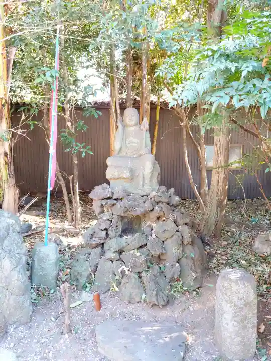 天岑寺の{uncategorized: "未分類", other: "その他", undefined: "問題あり", building: "その他建物", grave: "お墓", sacred_gate: "鳥居", guardian: "狛犬", statue: "像", buddha: "仏像", history: "歴史", nature: "自然", garden: "庭園", animal: "動物", pagoda: "塔", temizu: "手水舎", mountain_gate: "山門・神門", sanctuary: "本殿・本堂", subordinate: "末社・摂社", art: "芸術", scenery: "景色", jizo: "地蔵", ema: "絵馬", goshuin: "御朱印", omikuji: "おみくじ", items: "授与品その他", amulet: "お守り", goshuincho: "御朱印帳", eats: "食事", festival: "お祭り", votive_dance: "神楽", shichigosan: "七五三参", wedding: "結婚式", experience: "体験その他", initially: "初詣", around: "周辺", anti_infection: "感染症対策"}