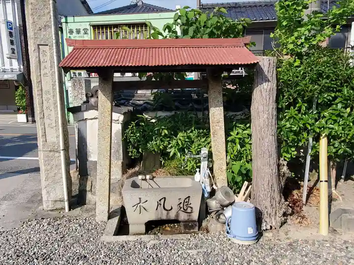 来応寺の手水舎