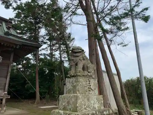 諏訪神社の狛犬