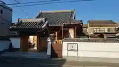 西寺の山門