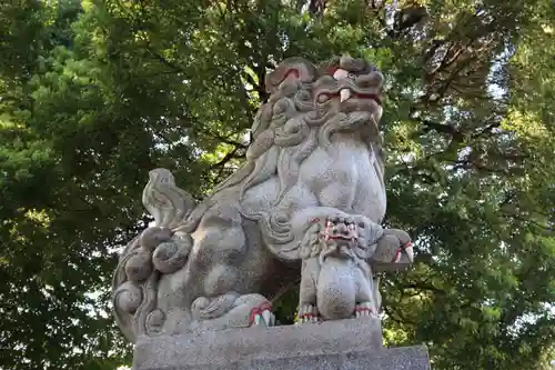 白山神社の狛犬