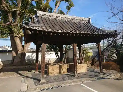 勝鬘寺の手水舎