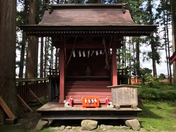 櫛引八幡宮の末社・摂社