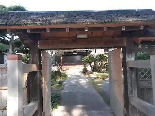 長安寺の山門