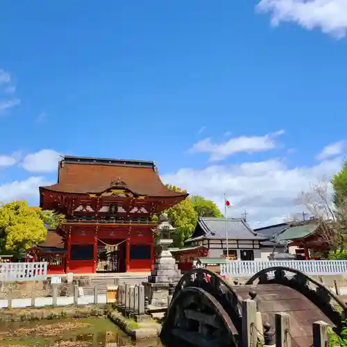 伊賀八幡宮の山門・神門